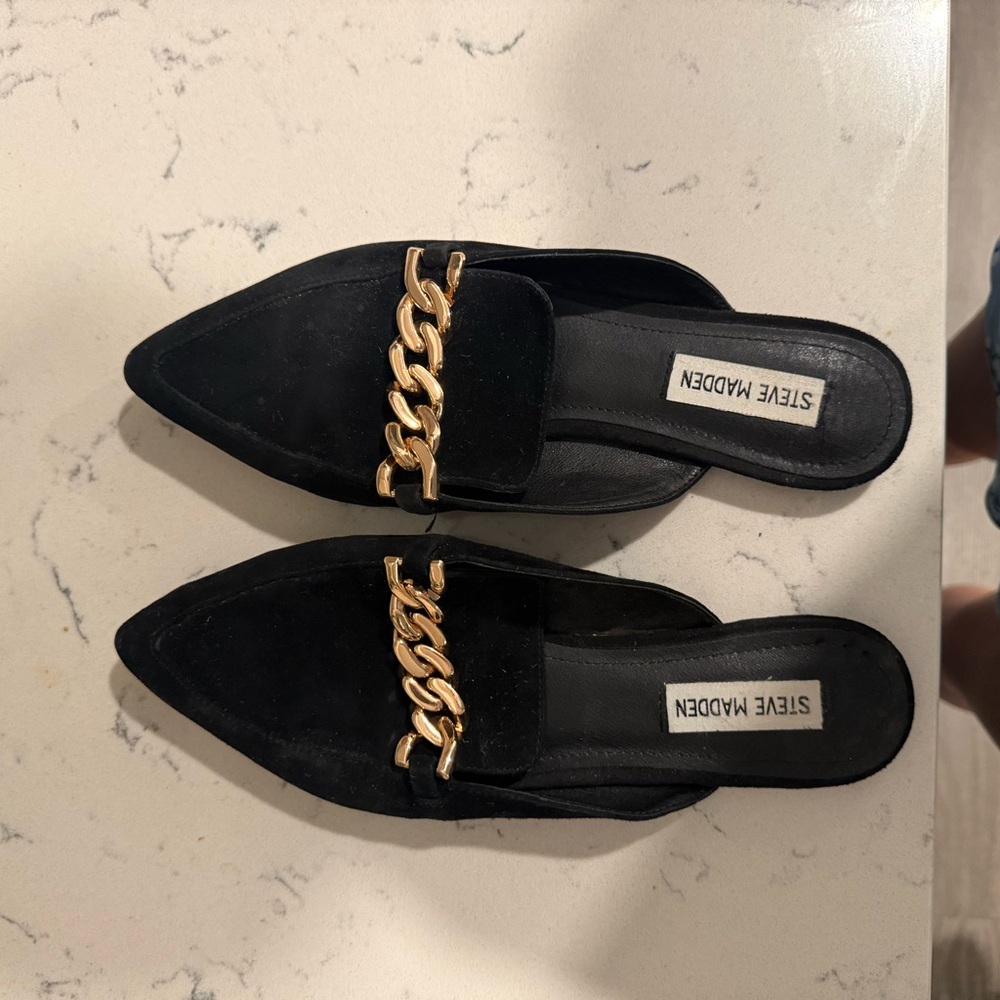Steve Madden Black Mules with Gold Chain